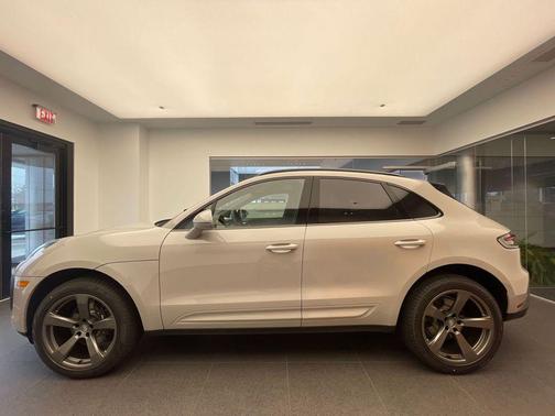 Chalk 2026 Porsche Macan Macan