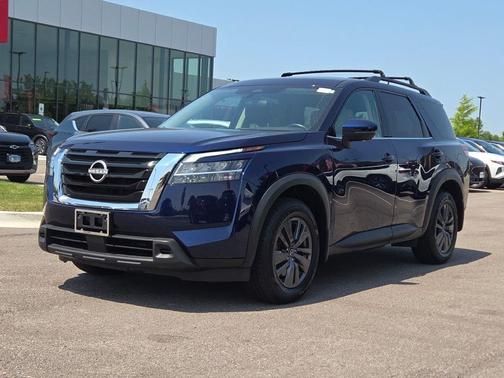 Deep Ocean Blue 2022 Nissan Pathfinder SV