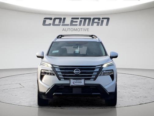 Everest White P 2026 Nissan Rogue Platinum