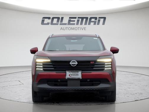 Scarlet Ember T 2025 Nissan Kicks SR