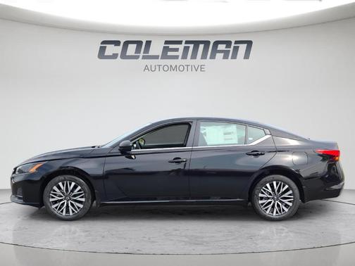 Super Black 2026 Nissan Altima SV