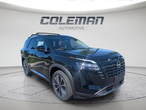 Black 2026 Nissan Pathfinder Platinum