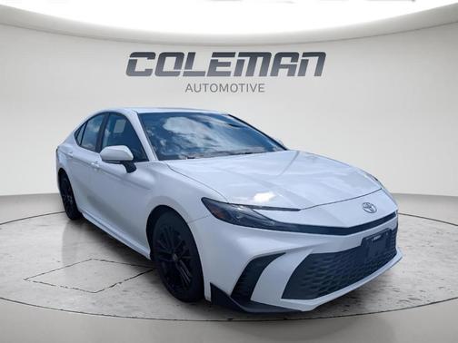 Ice 2025 Toyota Camry SE