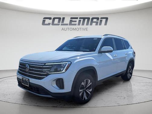 Pure White 2024 Volkswagen Atlas 2.0T SE