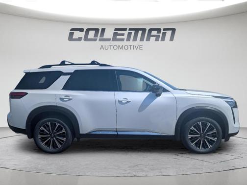 Everest White P 2026 Nissan Pathfinder Platinum