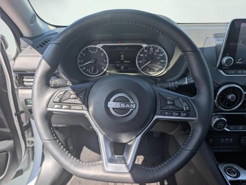 Aspen White 2025 Nissan Sentra SV