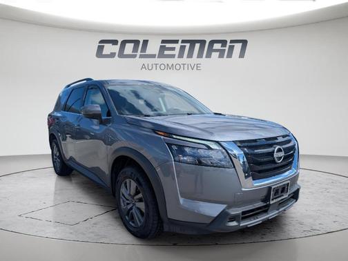 Gun Metallic 2025 Nissan Pathfinder SV