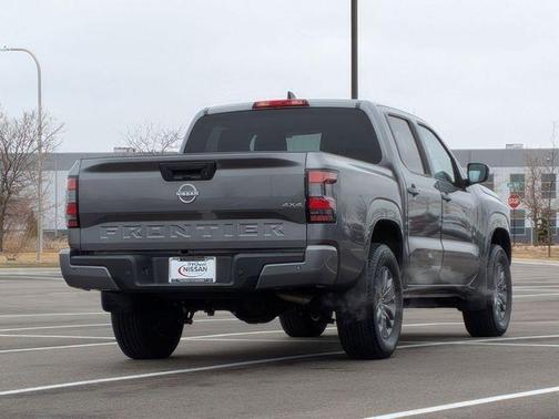 Gun Metallic 2025 Nissan Frontier SV