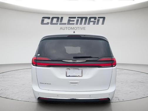 Bright White Clearcoat 2023 Chrysler Pacifica Touring-L