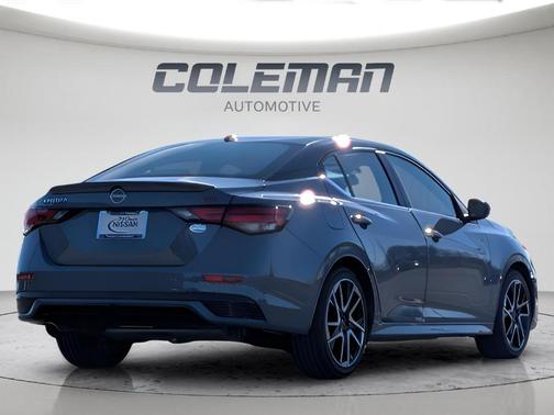 2t Gry Blk Roof 2025 Nissan Sentra SR