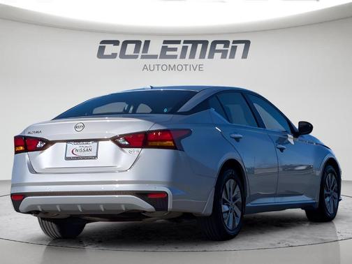 Brilliant Silver Metallic 2025 Nissan Altima S