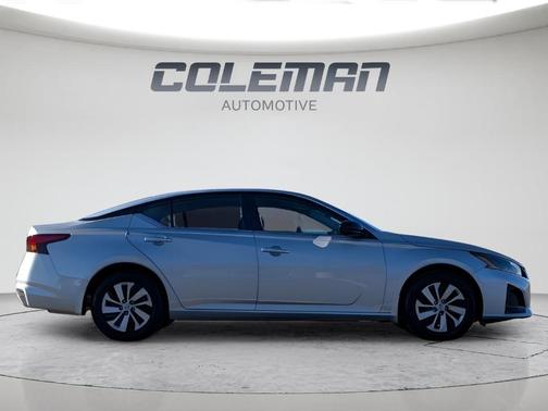 Brilliant Silver Metallic 2025 Nissan Altima S