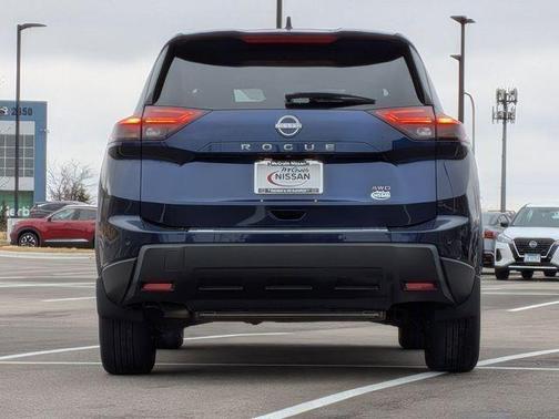 Deep Ocean Blue 2026 Nissan Rogue SV