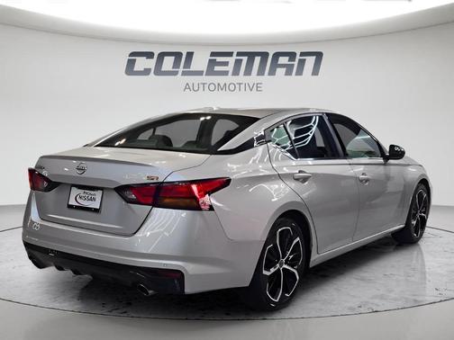 Brilliant Silver Metallic 2025 Nissan Altima SR