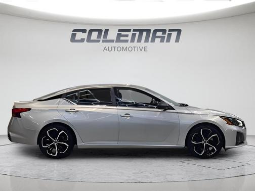 Brilliant Silver Metallic 2025 Nissan Altima SR