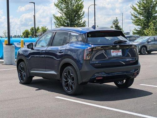 Deep Blue Pearl 2025 Nissan Kicks SR