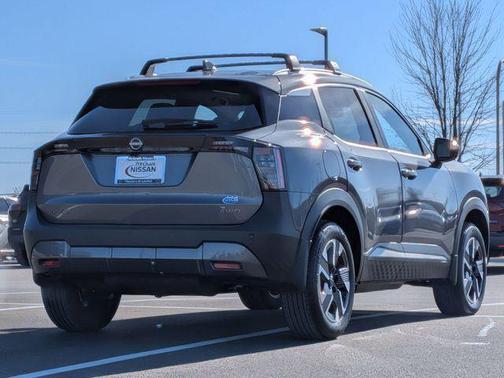 Gun Metallic 2025 Nissan Kicks SV