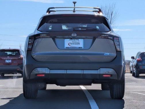Gun Metallic 2025 Nissan Kicks SV