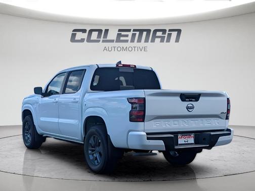 Glacier White 2025 Nissan Frontier SV