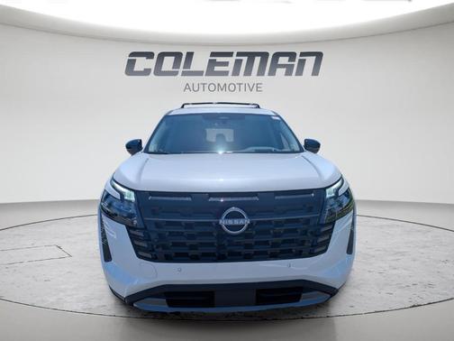Everest White P 2026 Nissan Pathfinder Platinum