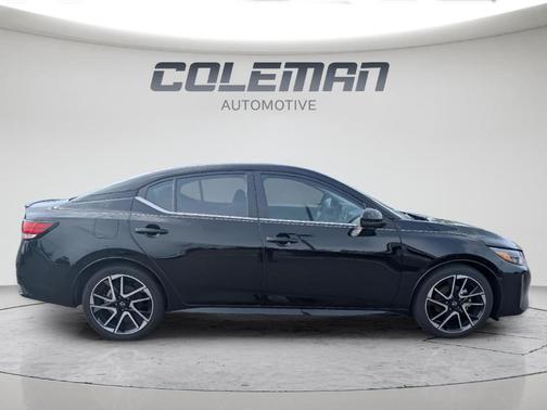 Black 2025 Nissan Sentra SR