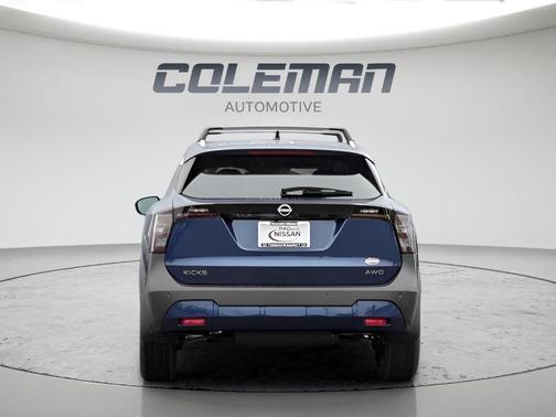 Deep Blue Pearl 2026 Nissan Kicks SV
