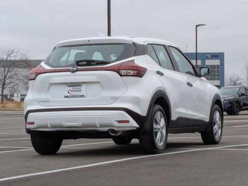 Fresh Powder 2025 Nissan Kicks Play S