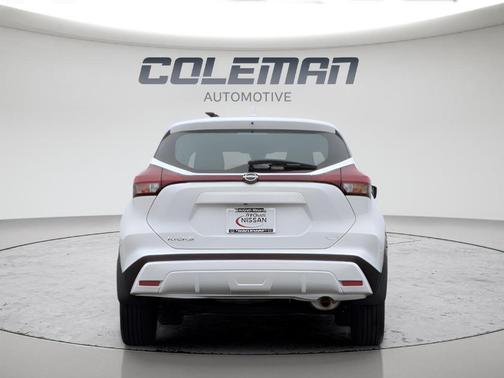 Fresh Powder 2025 Nissan Kicks Play S