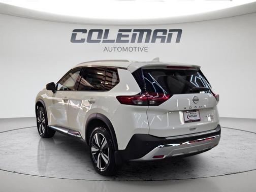 White 2023 Nissan Rogue Platinum