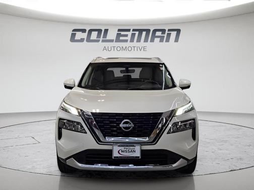 White 2023 Nissan Rogue Platinum