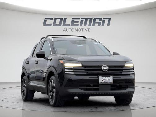 Super Black 2025 Nissan Kicks SV
