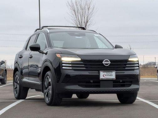 Super Black 2025 Nissan Kicks SV