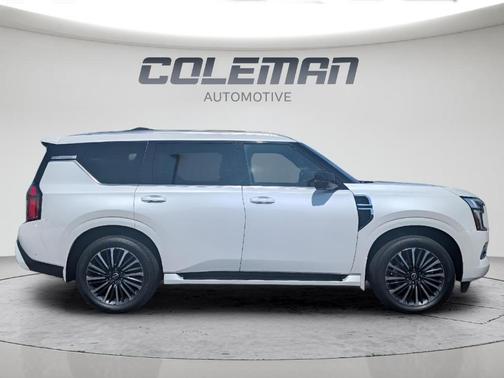 Everest White P 2026 Nissan Armada Platinum Reserve