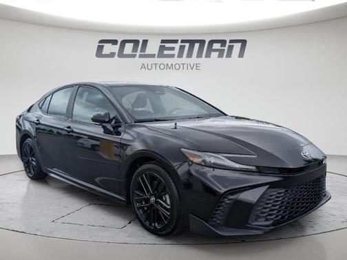 Midnight Black Metallic 2025 Toyota Camry SE