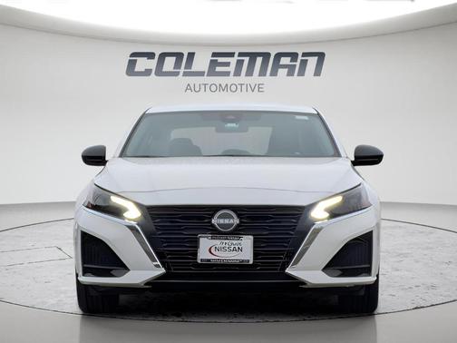 Glacier White 2025 Nissan Altima S