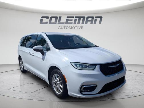 Bright White Clearcoat 2023 Chrysler Pacifica Touring-L