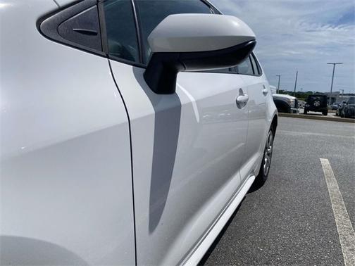 Ice 2024 Toyota Corolla LE