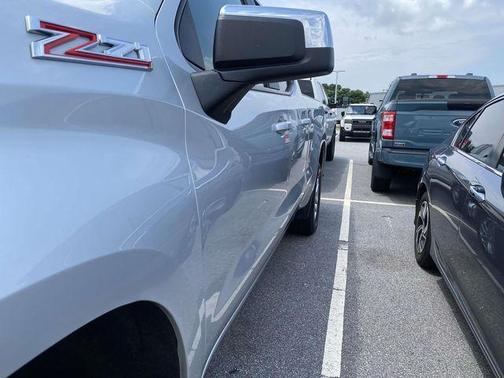Silver Ice Metallic 2019 Chevrolet Silverado 1500 LT