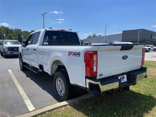 Oxford White 2026 Ford F-250 XL