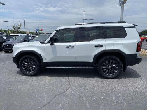 Wind Chill Pearl 2024 Toyota Land Cruiser Base