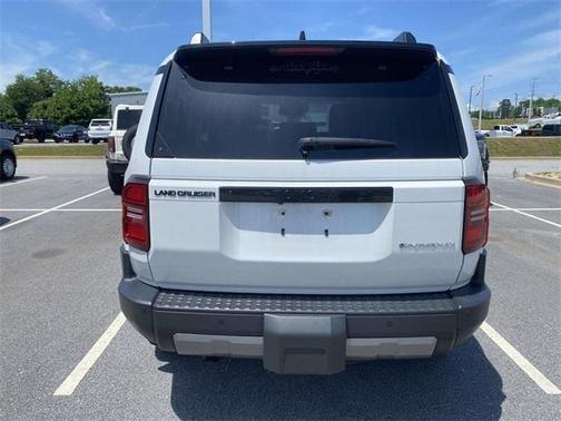 Wind Chill Pearl 2024 Toyota Land Cruiser Base