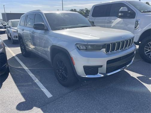 Silver Zynith 2021 Jeep Grand Cherokee LAREDO
