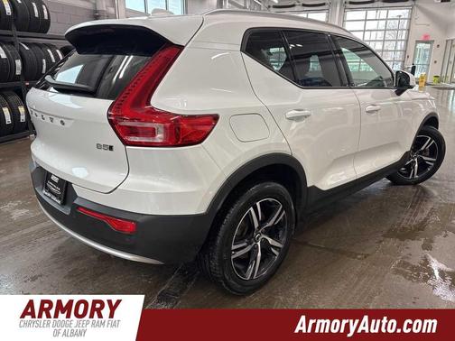 2023 Volvo XC40 B5 Core