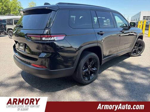 Diamond Black 2023 Jeep Grand Cherokee L Laredo