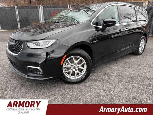 2024 Chrysler Pacifica Touring-L