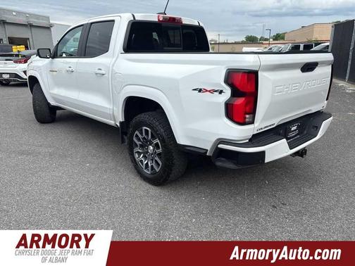 Summit White 2024 Chevrolet Colorado LT