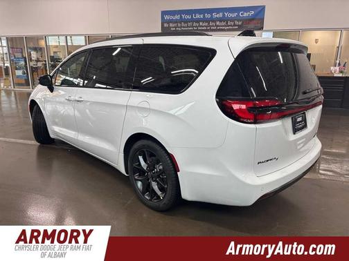 2026 Chrysler Pacifica Limited