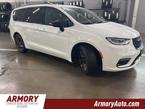 2026 Chrysler Pacifica Limited