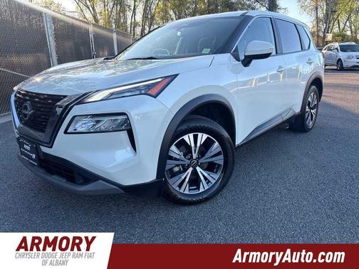 Pearl White Tri-Coat 2023 Nissan Rogue SV