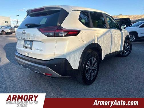 Pearl White Tri-Coat 2023 Nissan Rogue SV